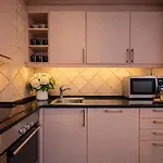 アパート Ocean Bliss - Panoramic Sea View - 20m To - 2 Swimming Pools - Private Parking