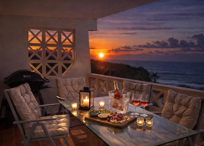 Ocean Bliss - Panoramic Sea View - 20m To - 2 Swimming Pools - Private Parking 아파트